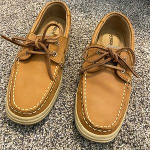 Magellan boat shoes • brown • Size: 7.5